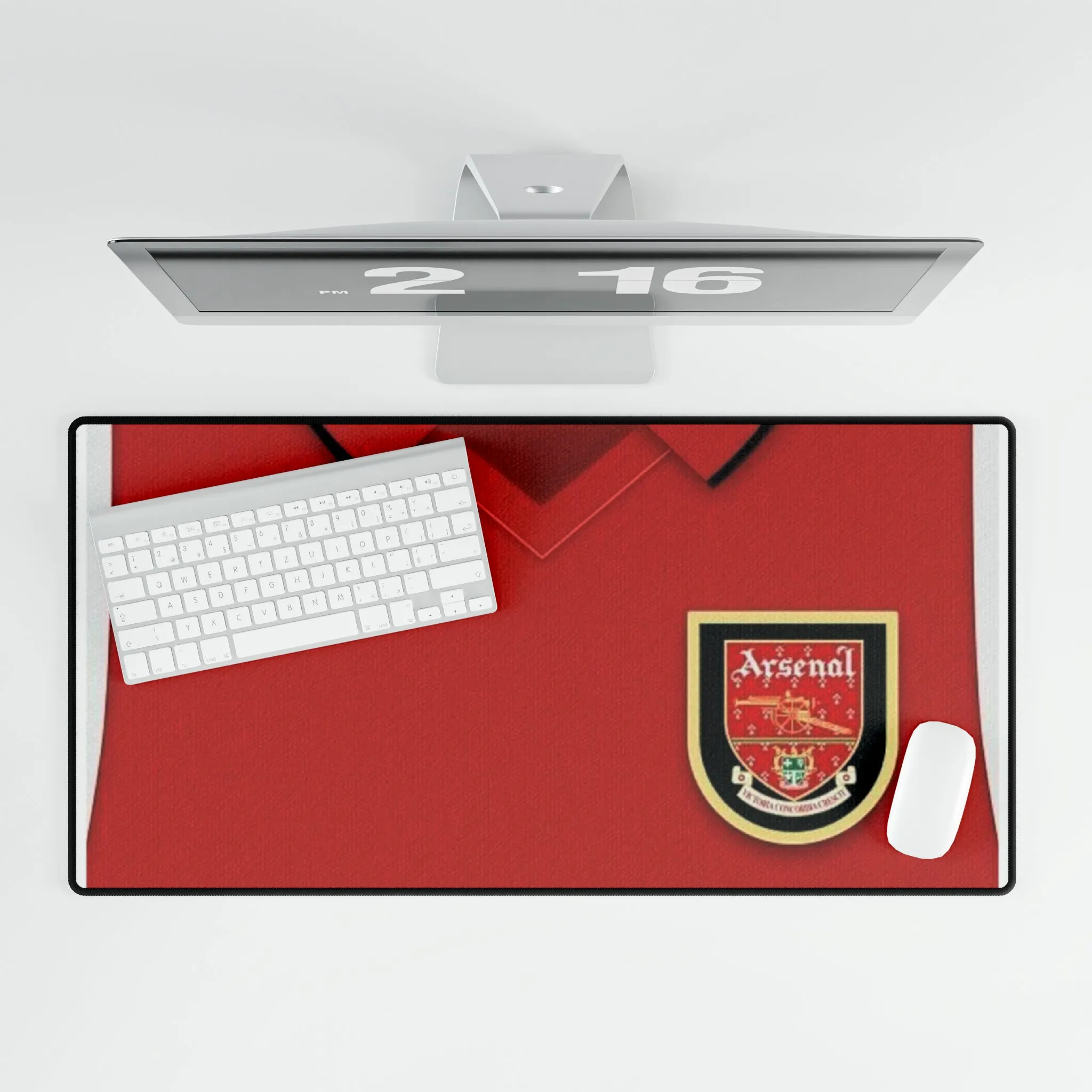 Arsenal Retro Home Kit - Desk Mat