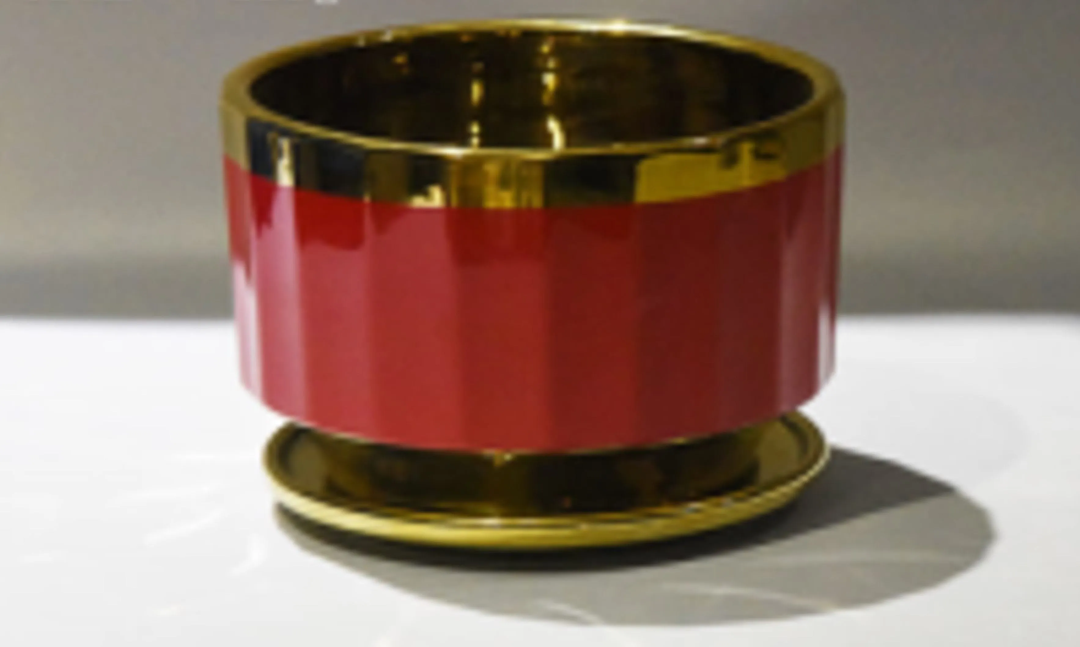 Elegant Red Ceramic Planter with Gold Rim - Modern Decorative Pot