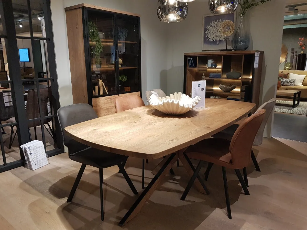 Habufa Pantin Rustic Dining Tables