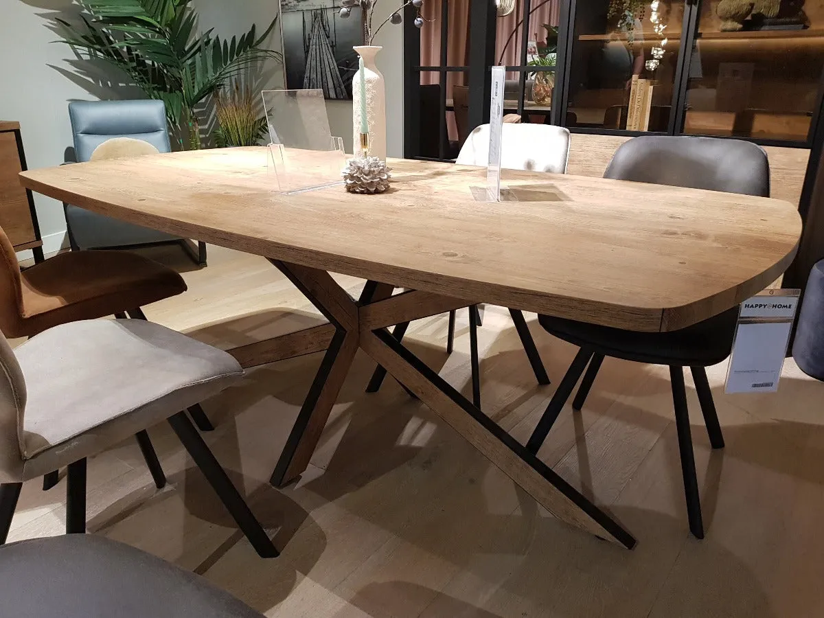 Habufa Pantin Rustic Dining Tables