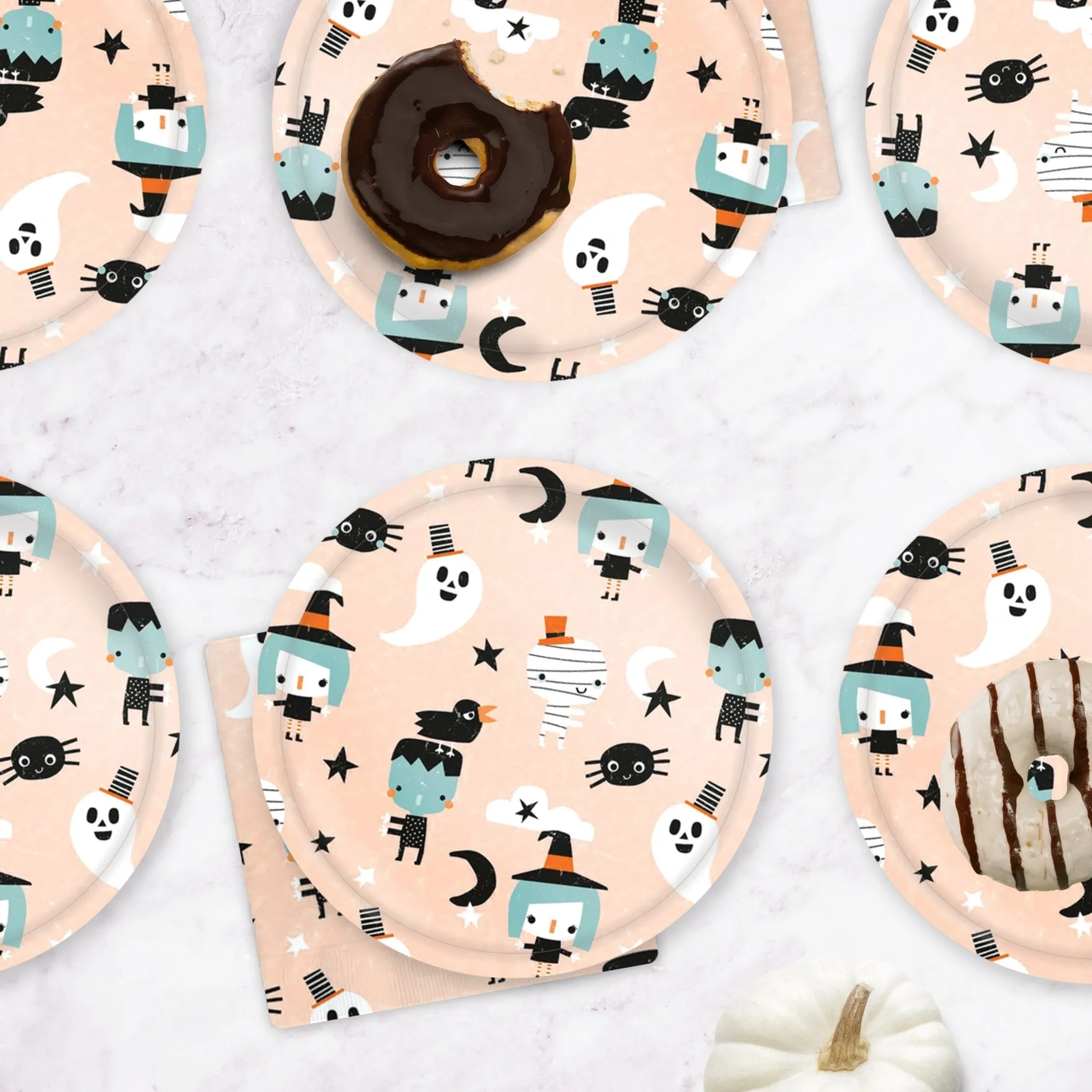 Halloween Friends Icon Paper Plates (Set of 8)